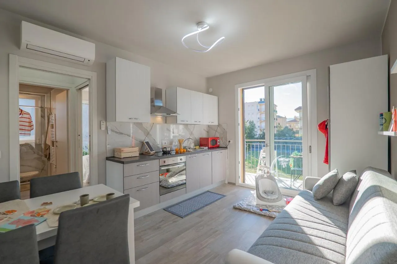 Babyaccommodation Family Green Pietra Ligure